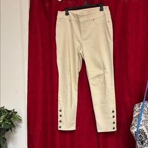 Chico's Cream Jeggings with Button Accents